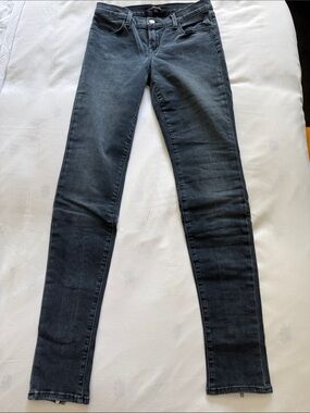 J Brand Women's Skinny Jeans in Dark Grey Wash